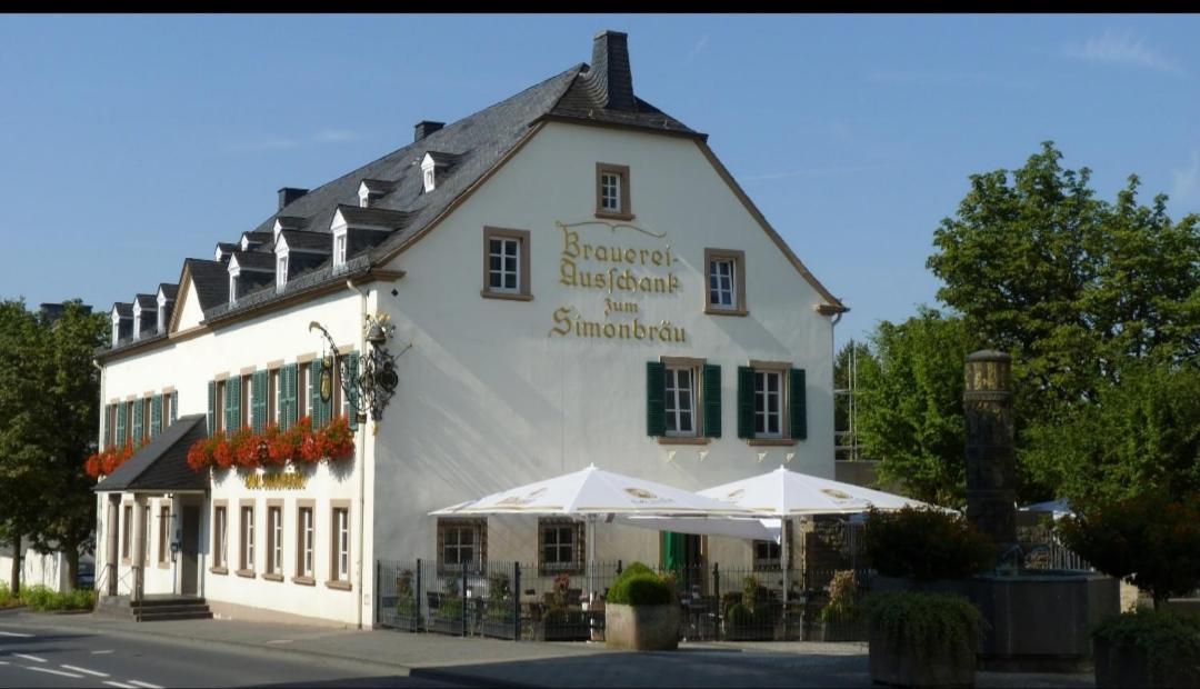 Hotel Zum Simonbraeu à Bitburg Extérieur photo