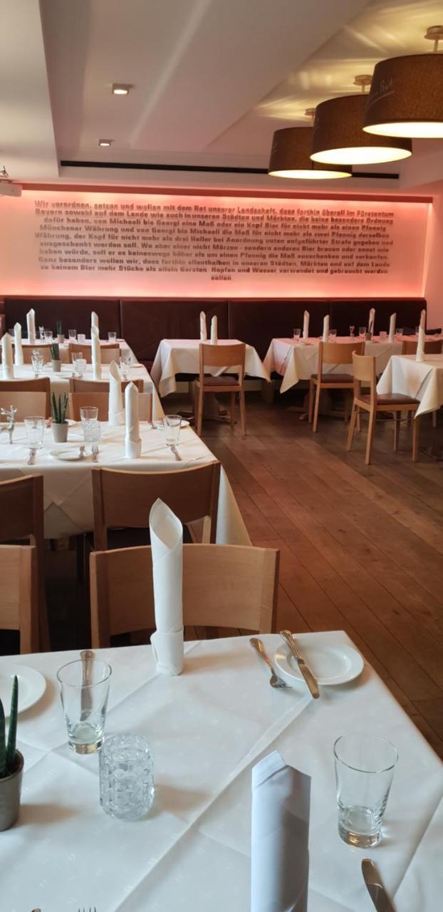 Hotel Zum Simonbraeu à Bitburg Extérieur photo