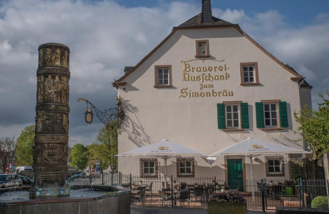 Hotel Zum Simonbraeu à Bitburg Extérieur photo