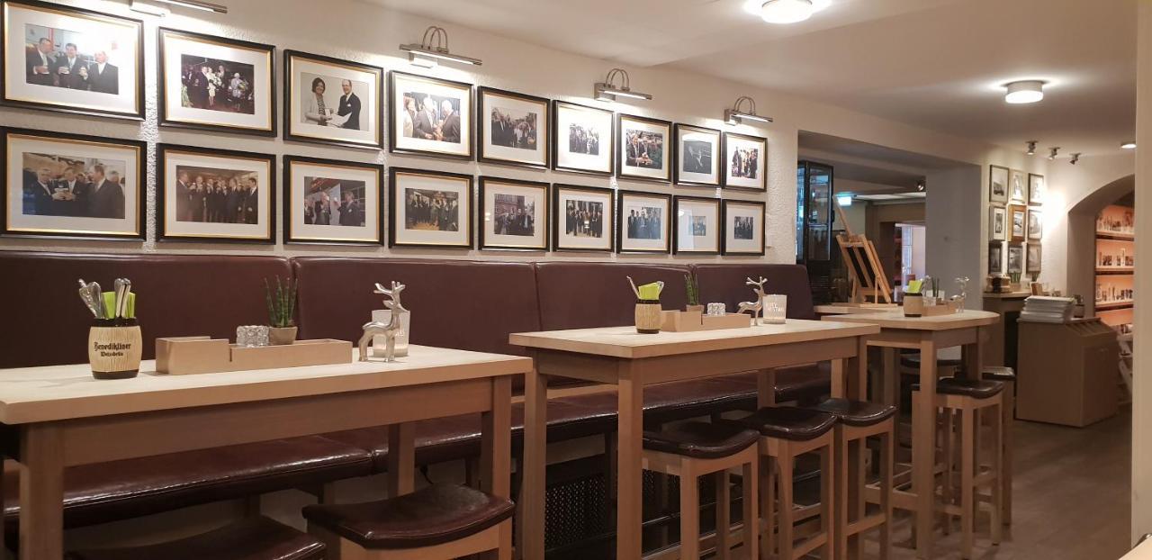 Hotel Zum Simonbraeu à Bitburg Extérieur photo